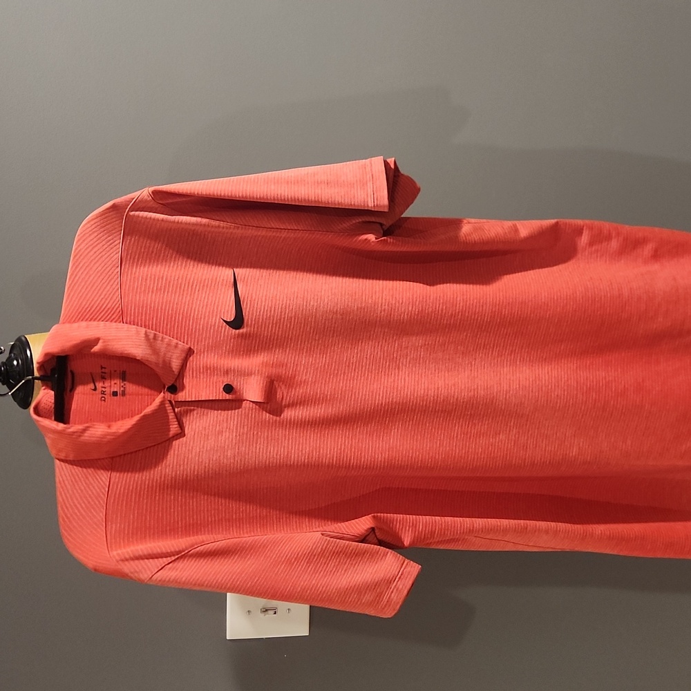Tiger Woods Nike golf polo. Size Large